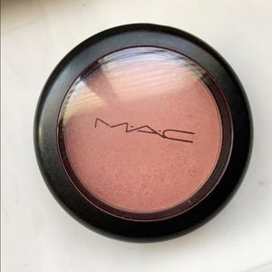 MAC Cosmetics Makeup - MAC Powder Blush in ‘Springsheen’ MAC Cosmetics Makeup - MAC Powder Blush in ‘Springsheen’